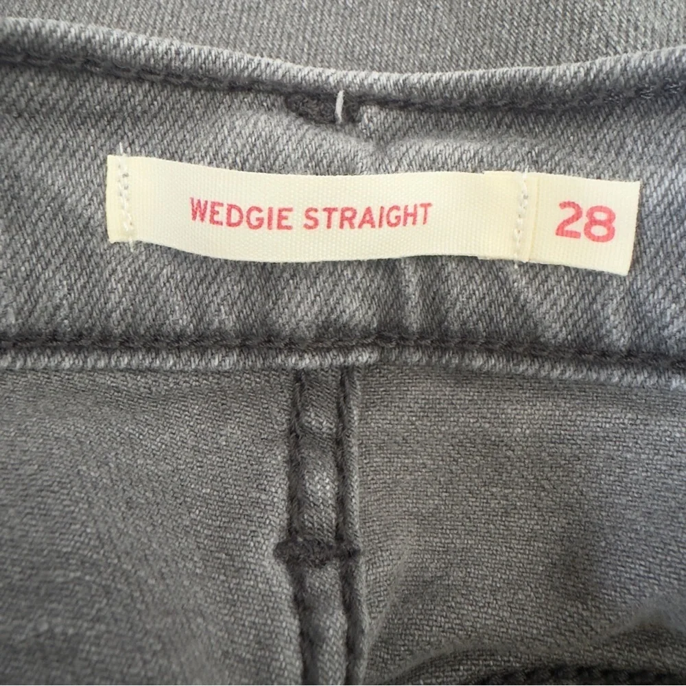Levi’s NWOT Women’s High-Rise Wedgie Straight Fit Jeans